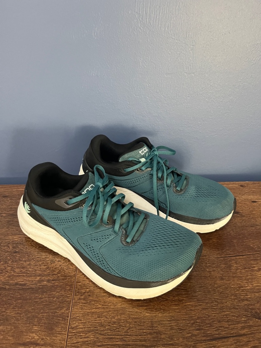 Topo Sneakers
